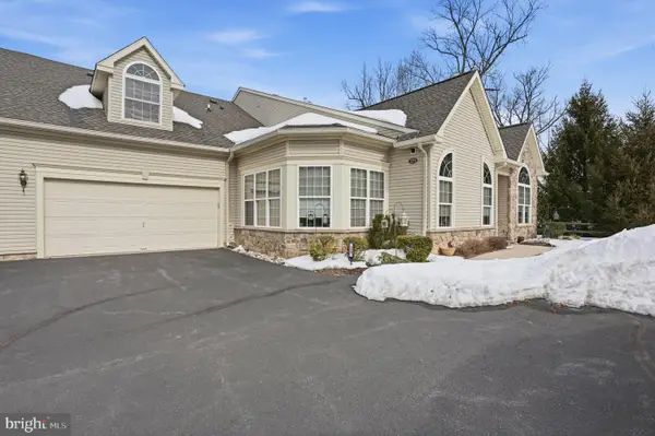 173 Villa Dr #100, WARMINSTER, PA 18974