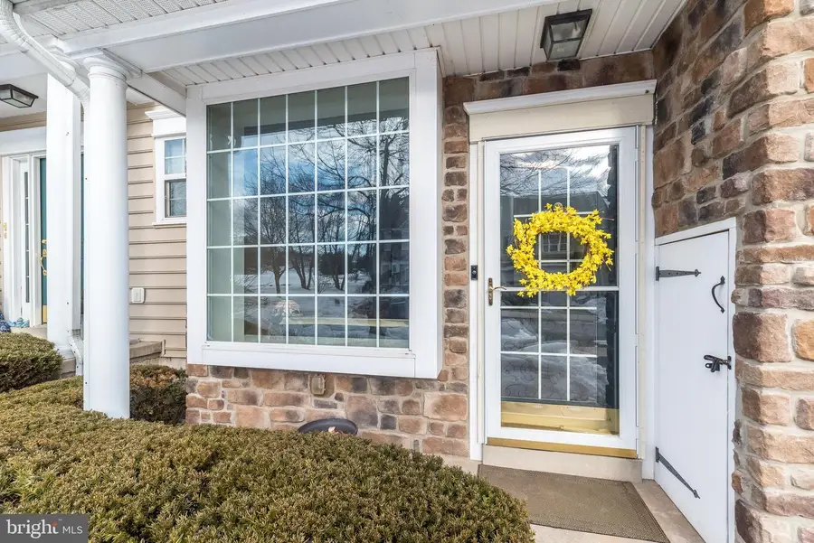 423 Elm Cir, Chalfont, PA 18914 - #2