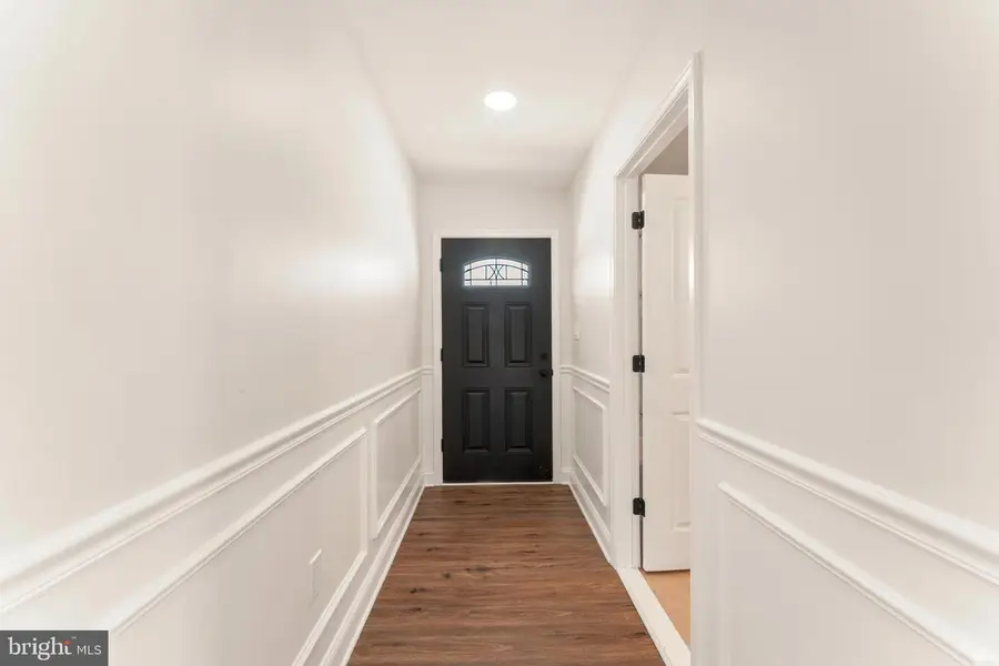 12 Geranium Rd, Levittown, PA 19057 - #2