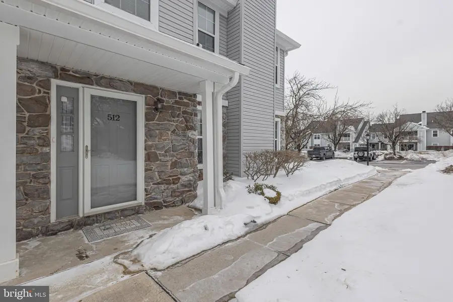 512 Mews Dr, Sellersville, PA 18960 - #2