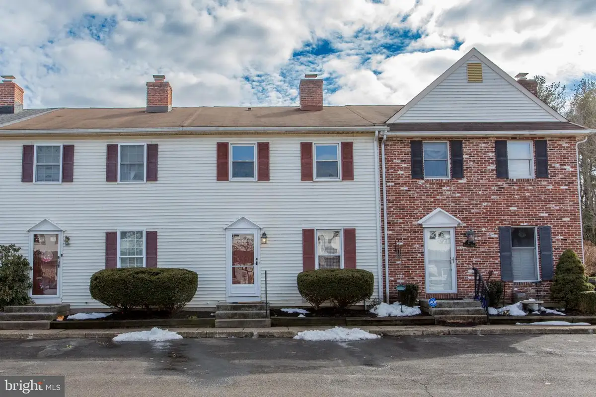 21 Washington Sq, Doylestown, PA 18901 - #1