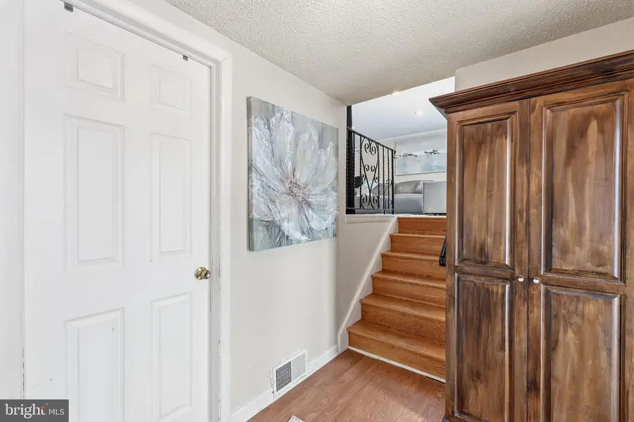 95 Longview Dr, Southampton, PA 18966 - #3