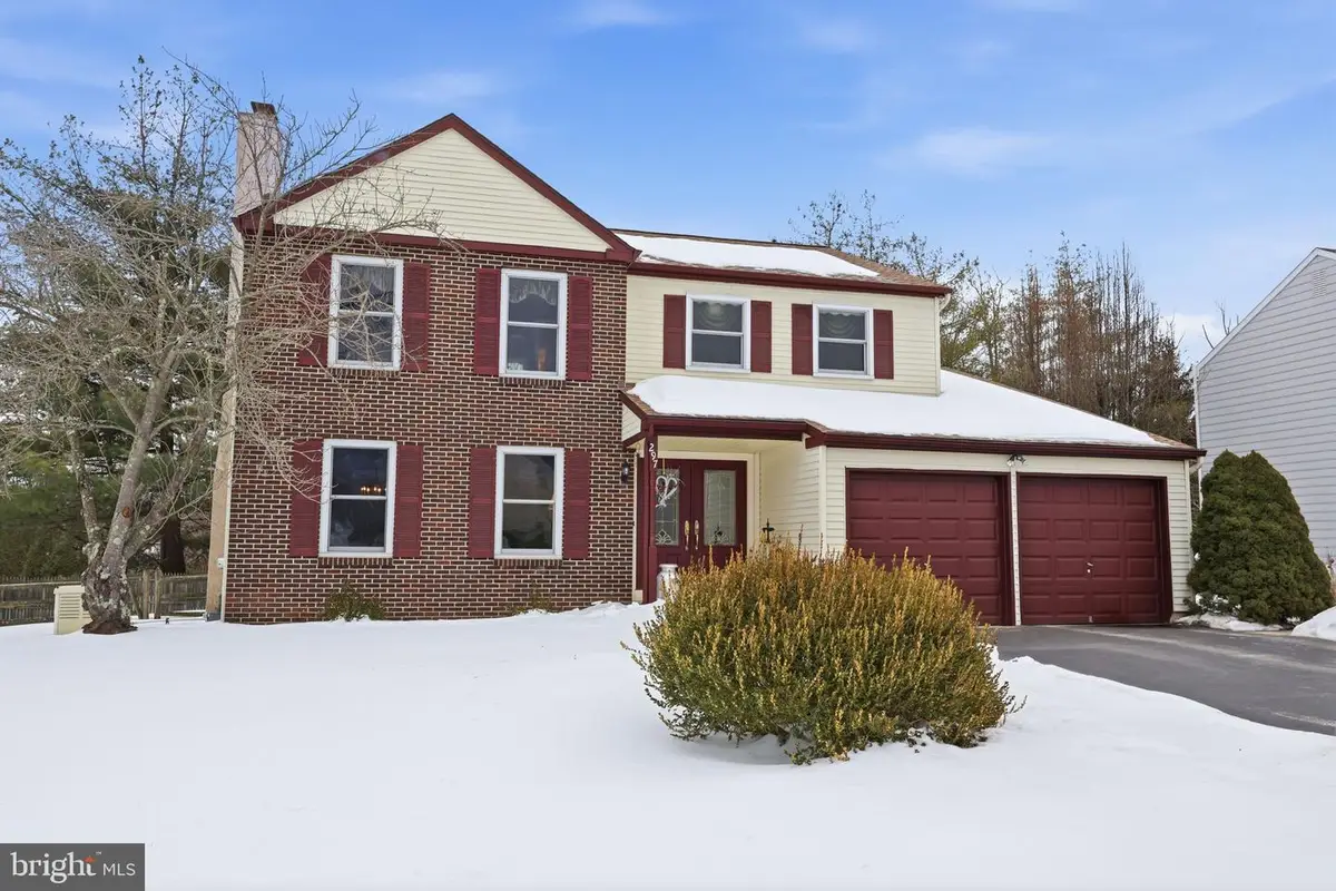 297 Cliveden Dr, Newtown, PA 18940 - #1