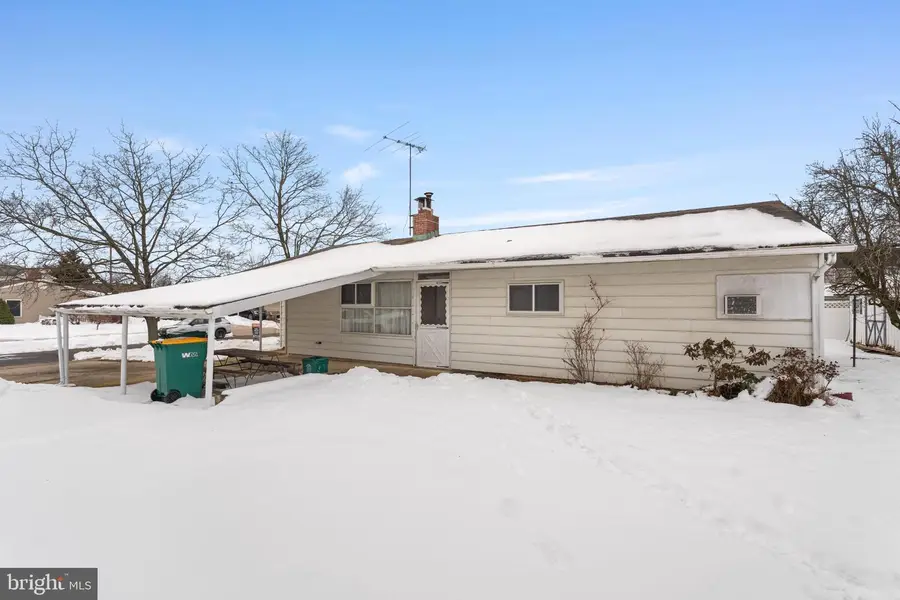 57 Palm Ln, Levittown, PA 19054 - #2