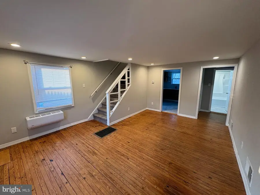 10 Green Ln, Bristol, PA 19007 - #2