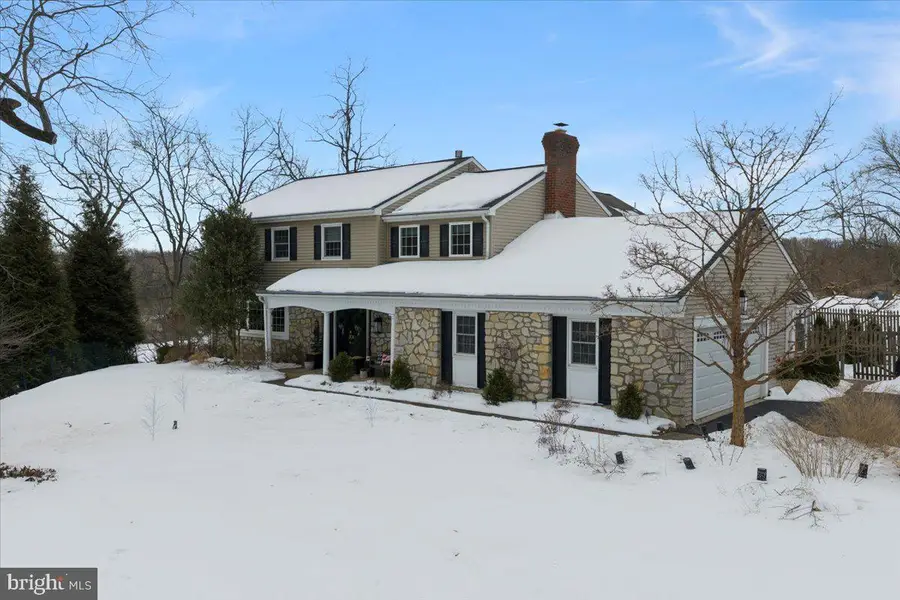 8 Mill Creek Rd, Holland, PA 18966 - #2