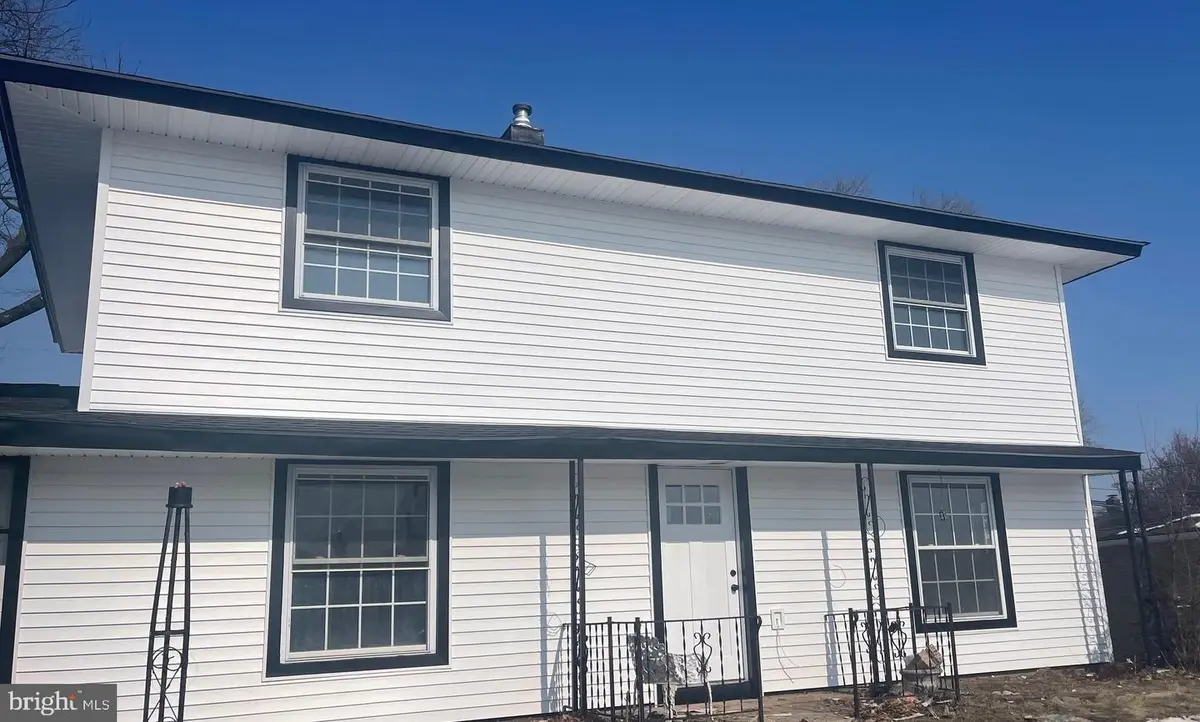 43 Tweed Rd, Levittown, PA 19056 - #1