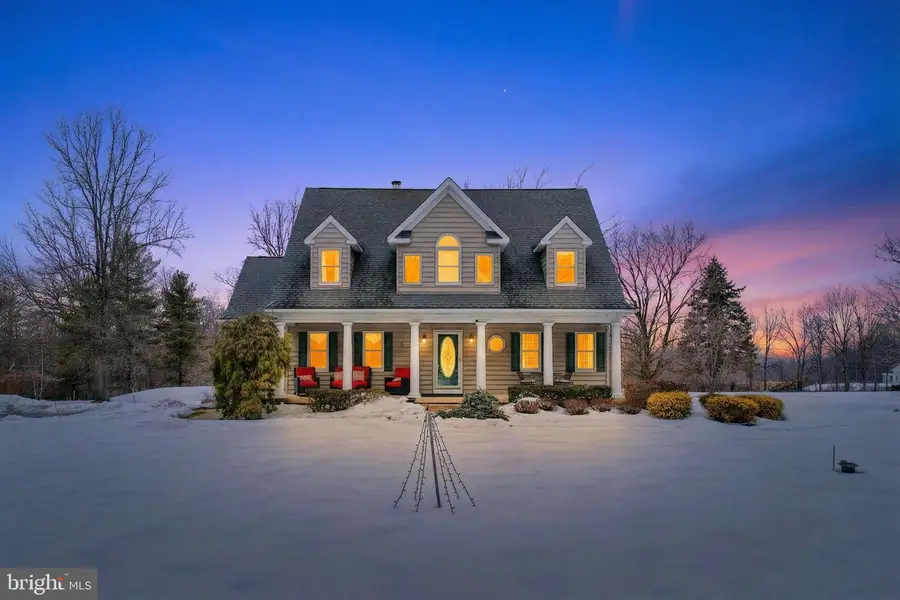 712 Broad St, Perkasie, PA 18944 - #2