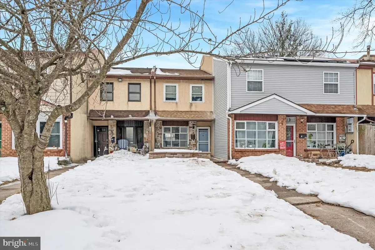 1281 Lisa Dr, Warrington, PA 18976 - #1