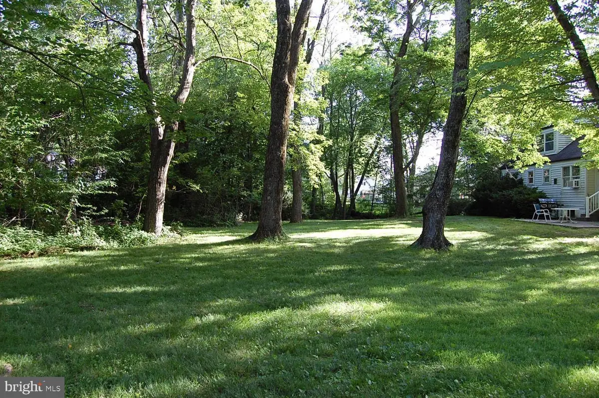 314 E Park Ave, Sellersville, PA 18960 - #1