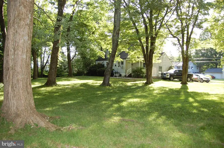 314 E Park Ave, Sellersville, PA 18960 - #3