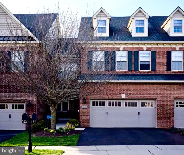 311 Saint James Dr, LANGHORNE, PA 19047