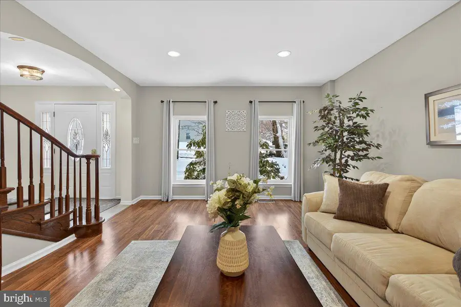 701 Bridgeview Rd, Feasterville Trevose, PA 19053 - #3