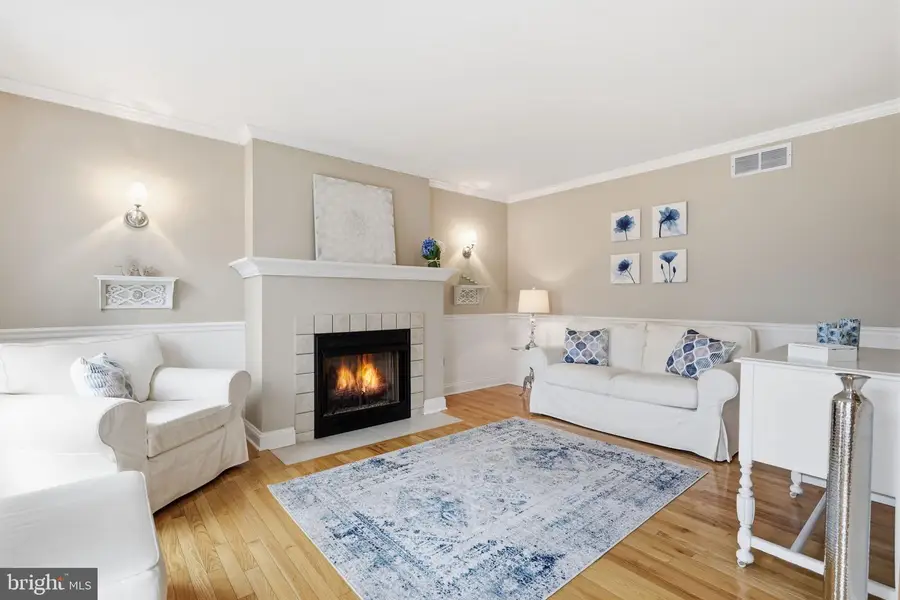 2128 Robin Dr, Warrington, PA 18976 - #3