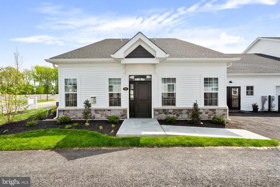 29 Cedar Cir #15, Levittown, PA 19055 - #2