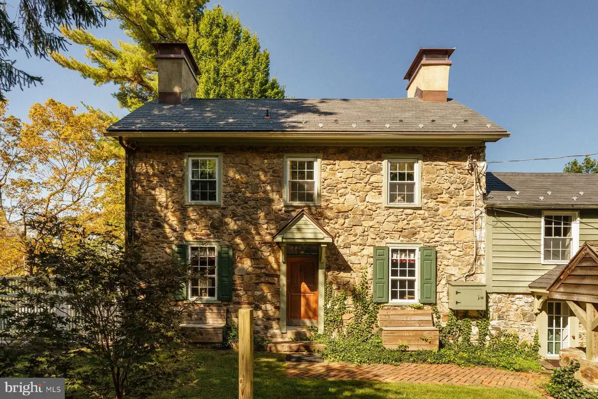 2943 Windy Bush Rd, Newtown, PA 18940 - #1