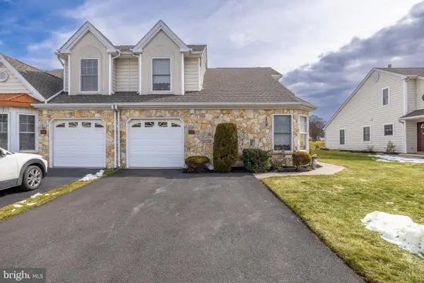 111 Grandview Dr, WARMINSTER, PA 18974