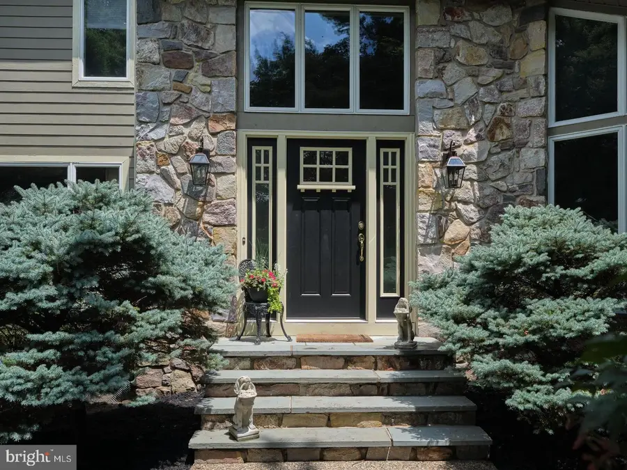 9 Skyview Dr, Ivyland, PA 18974 - #2