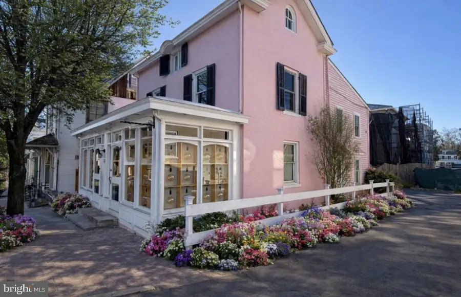 9 W Bridge St, New Hope, PA 18938 - #2