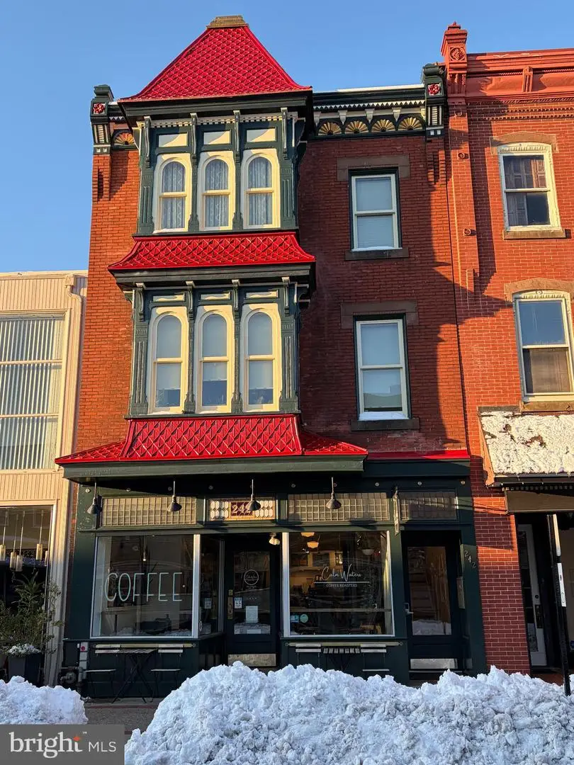 242 Mill St, Bristol, PA 19007 - #1