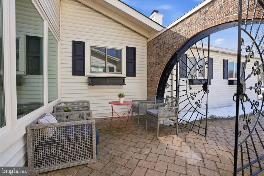 216 Bruce Rd, Washington Crossing, PA 18977 - #2