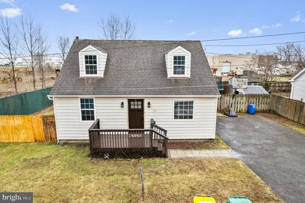 29 3rd St, FEASTERVILLE TREVOSE, PA 19053