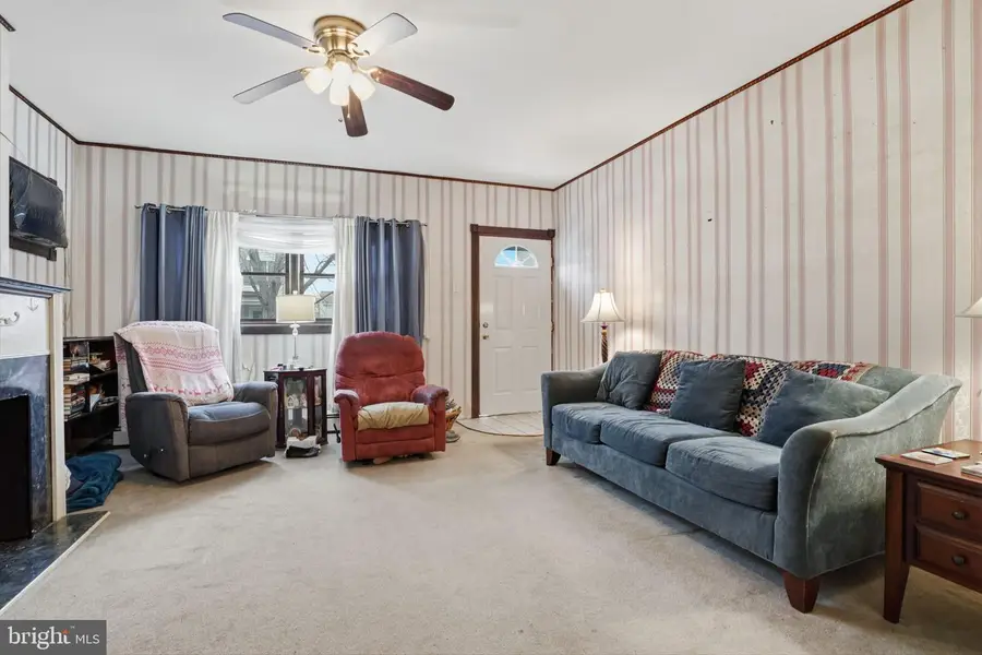 650 Pine St, Bristol, PA 19007 - #2