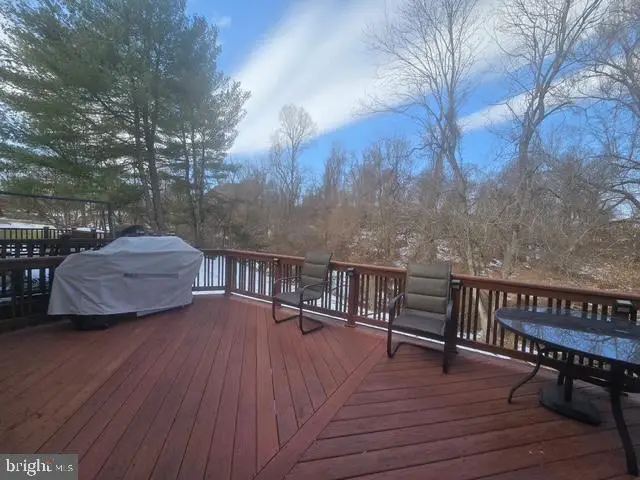 25 Bellwood Dr, Feasterville Trevose, PA 19053 - #3