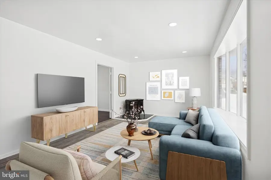 914 Avenue D, Langhorne, PA 19047 - #3