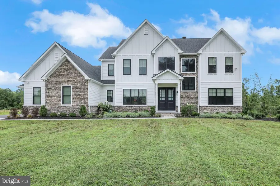 6934 Greene Meadow Ln, New Hope, PA 18938 - #2