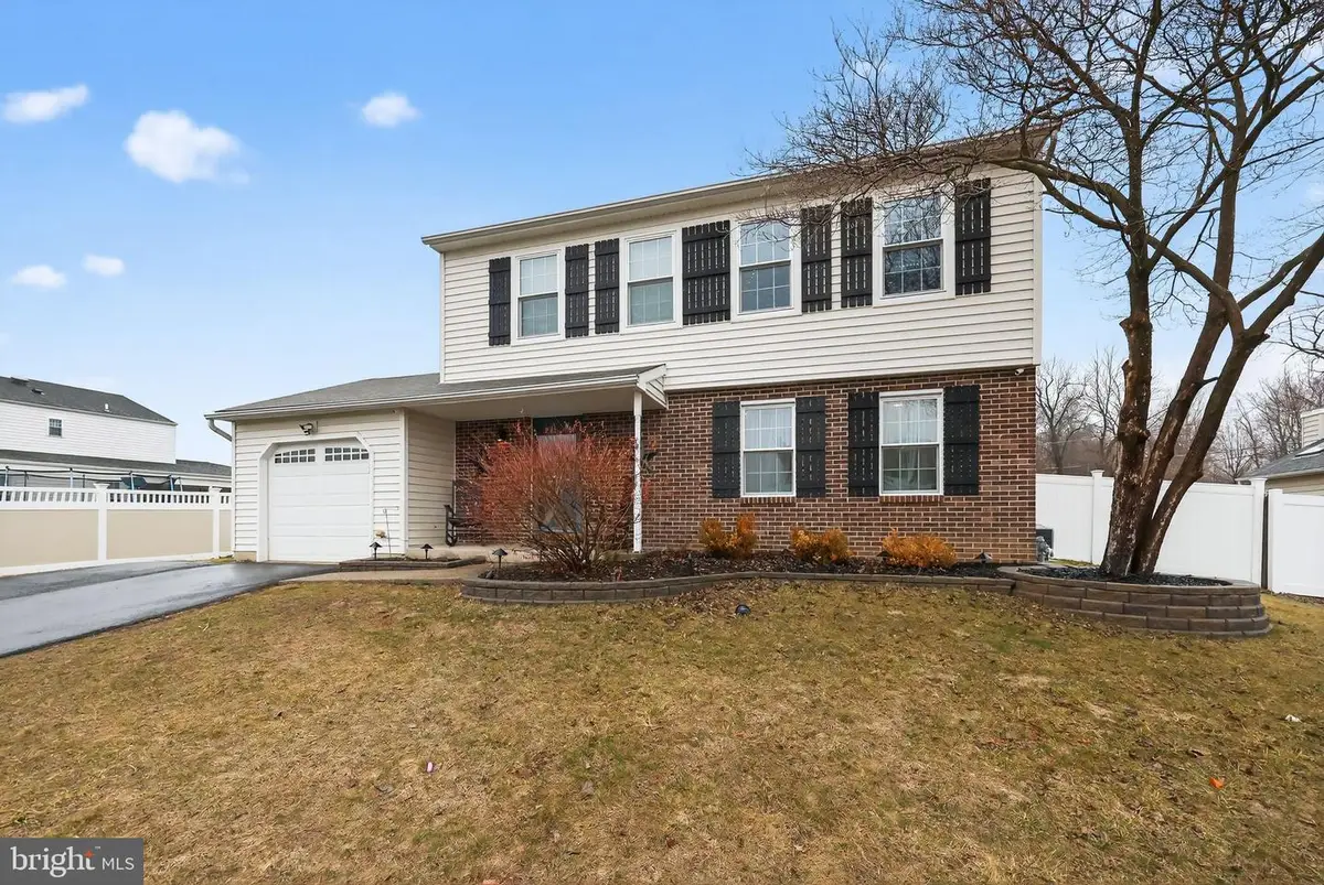 216 Hampton Dr, Langhorne, PA 19047 - #1