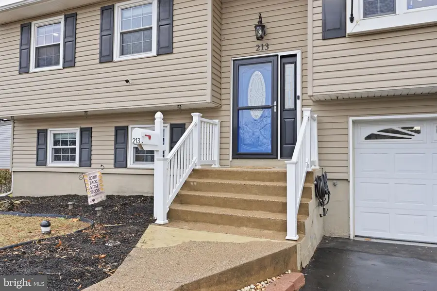 213 Welsford Rd, Fairless Hills, PA 19030 - #2