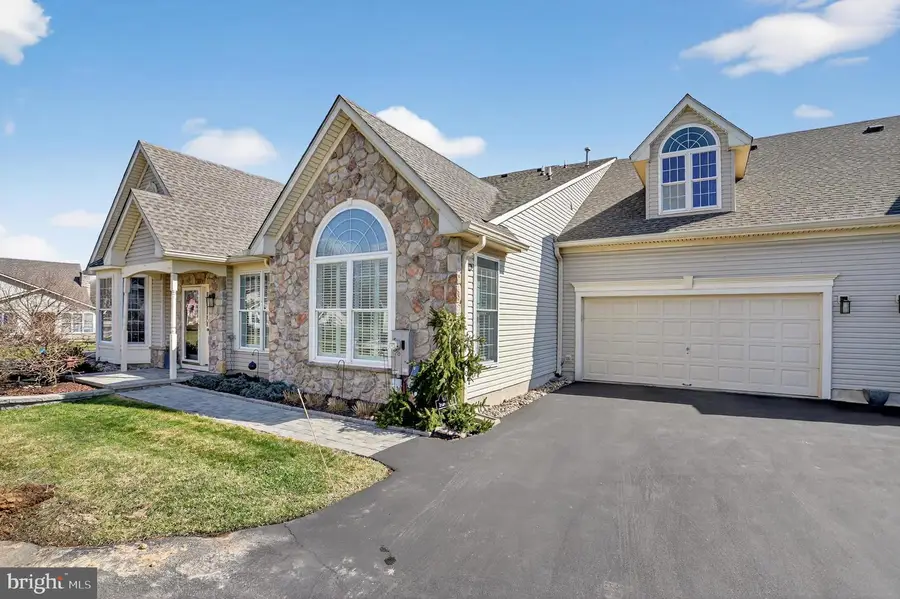 618 Bellflower Rd, Langhorne, PA 19047 - #2