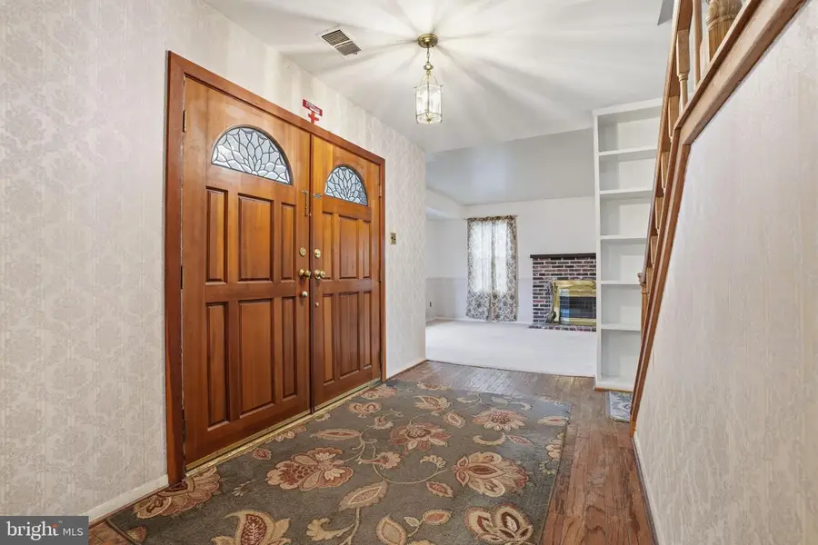 205 High St, Newtown, PA 18940 - #2