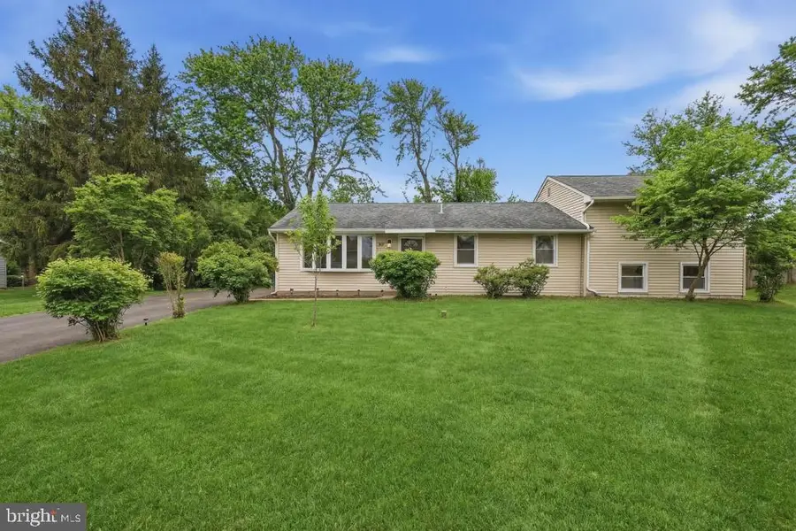 39 Heights Ln, Feasterville Trevose, PA 19053 - #2