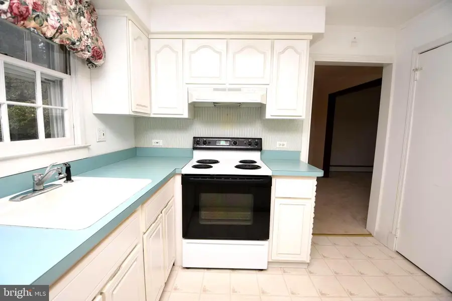 77 Lenape Dr, Doylestown, PA 18901 - #3