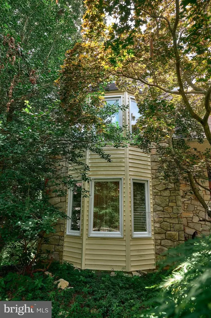 905 Pebble Ln, Southampton, PA 18966 - #2