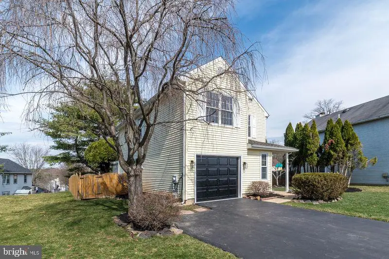 272 Stanford Pl, Newtown, PA 18940 - #3