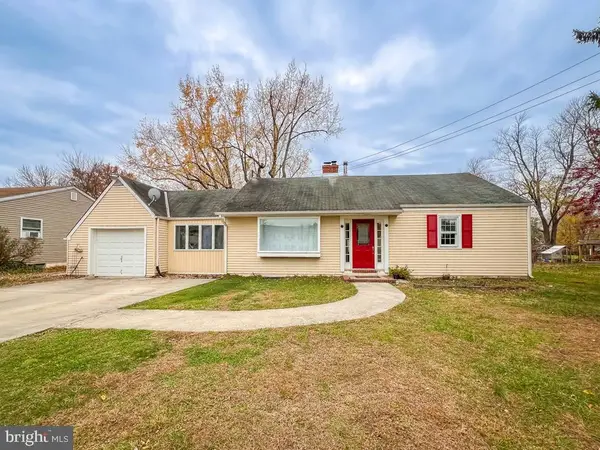 10 Makefield Rd, MORRISVILLE, PA 19067