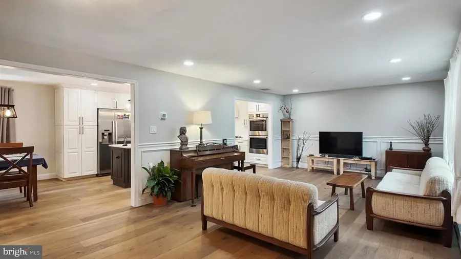 94 Sioux Rd, Doylestown, PA 18901 - #3