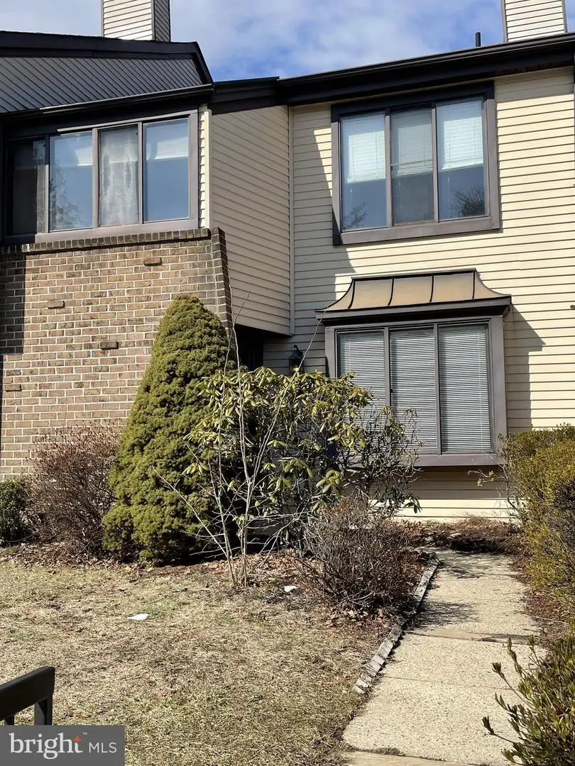 4 Independence Pl, Newtown, PA 18940 - #1