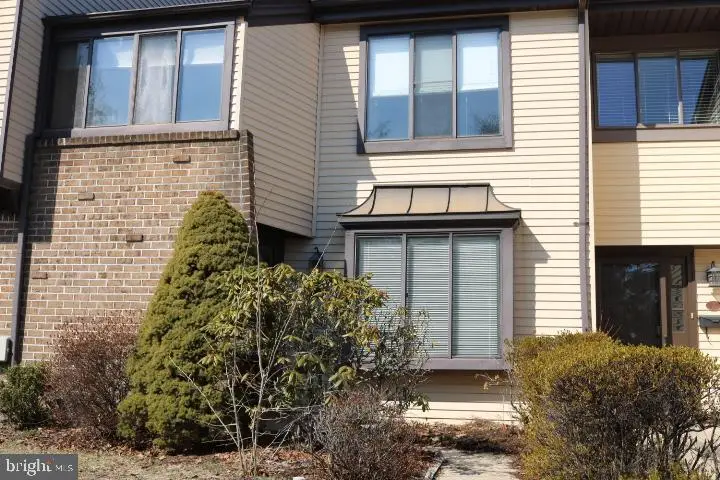 4 Independence Pl, Newtown, PA 18940 - #2