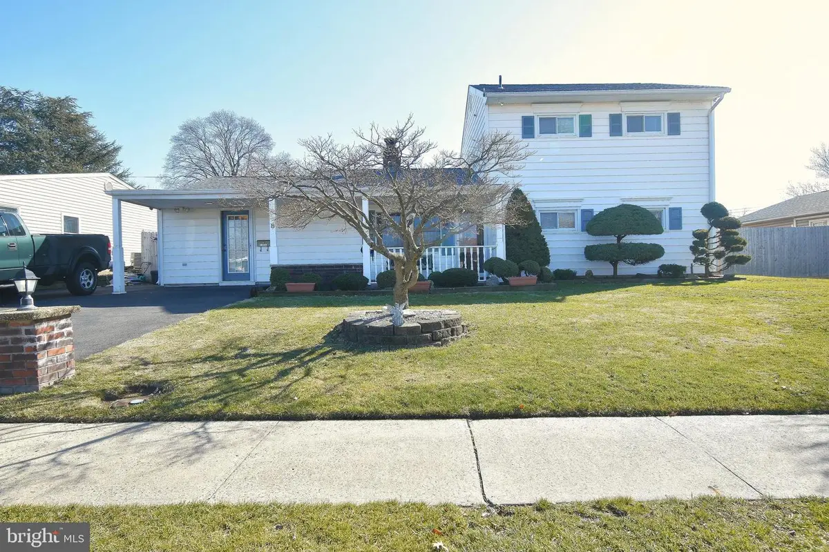 8 Summer Ln, Levittown, PA 19055 - #1