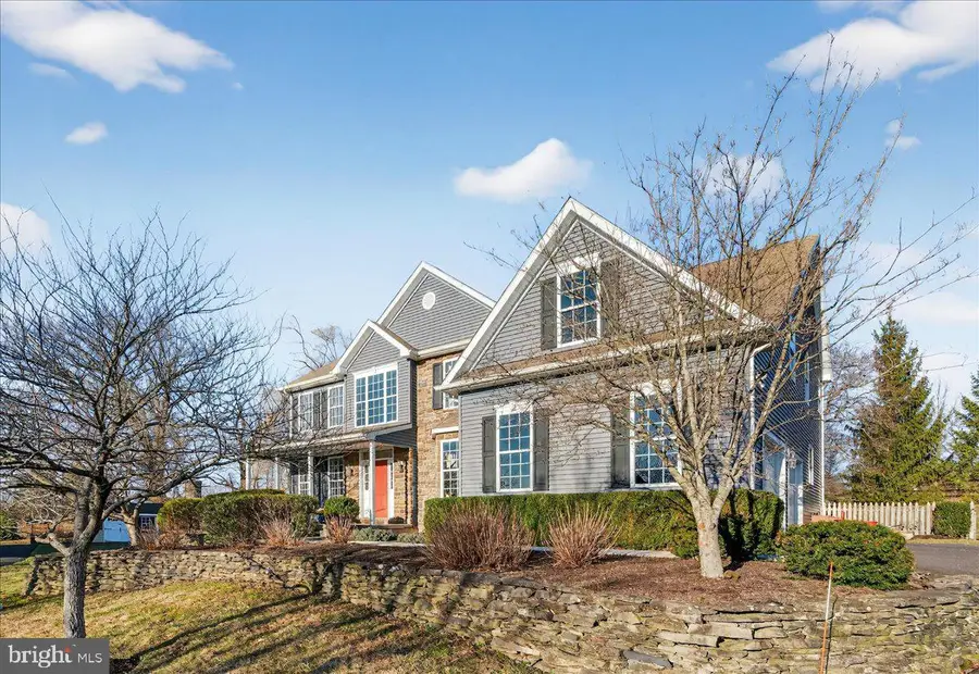 4215 Ferguson Dr, Doylestown, PA 18902 - #2