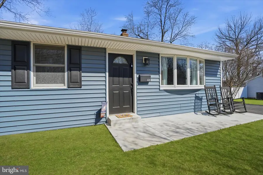 44 Heights Ln, Feasterville Trevose, PA 19053 - #3