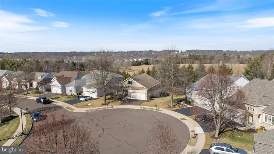 901 Nathaniel Trl, Warwick, PA 18974 - #2