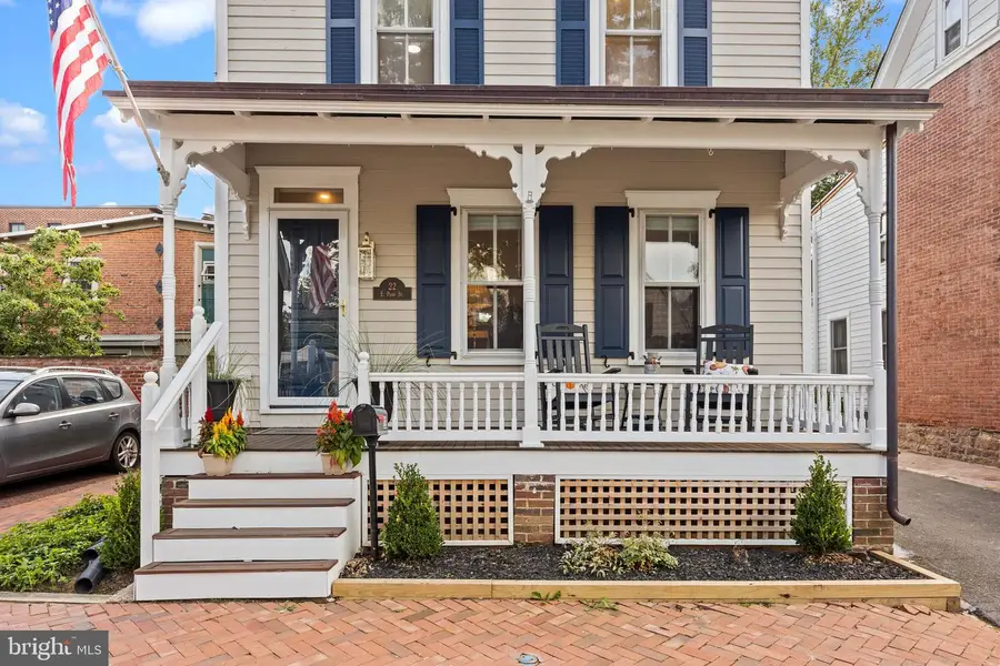 22 E Penn St, Newtown, PA 18940 - #3