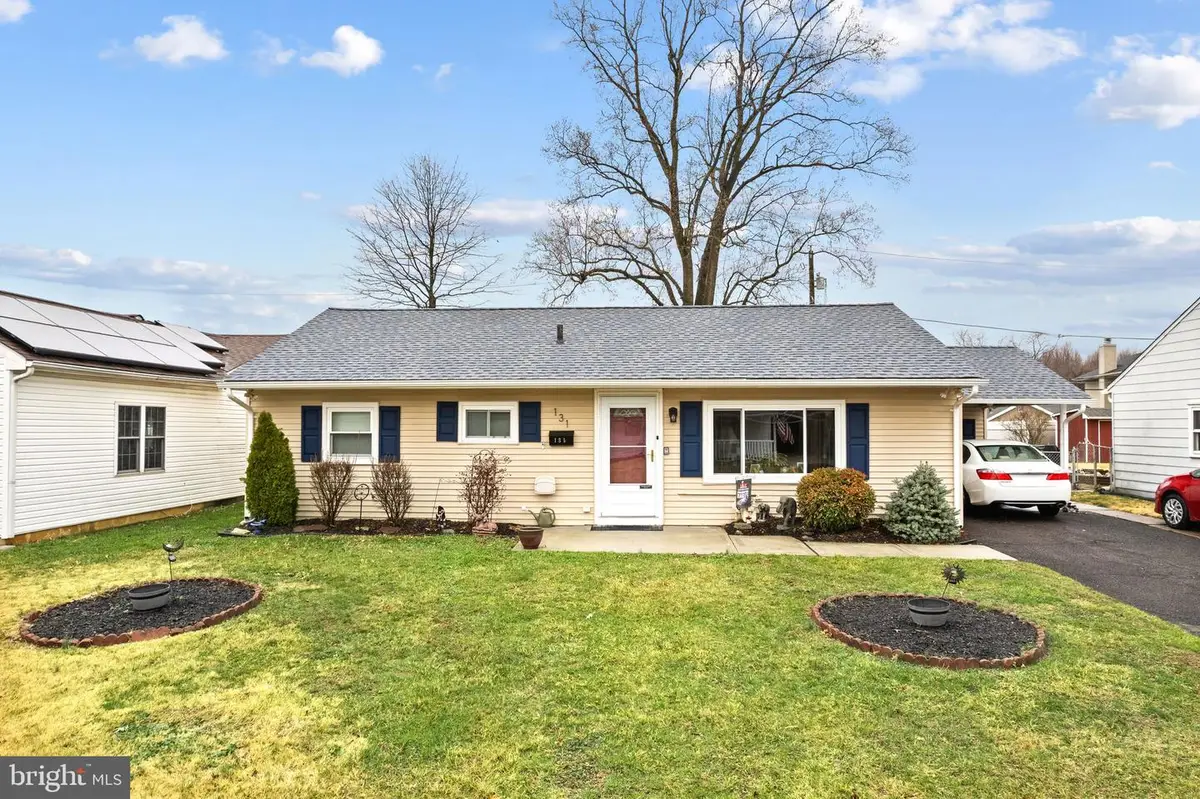 131 Lebbie Ln, Fairless Hills, PA 19030 - #1