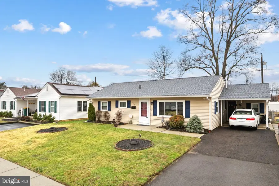 131 Lebbie Ln, Fairless Hills, PA 19030 - #2