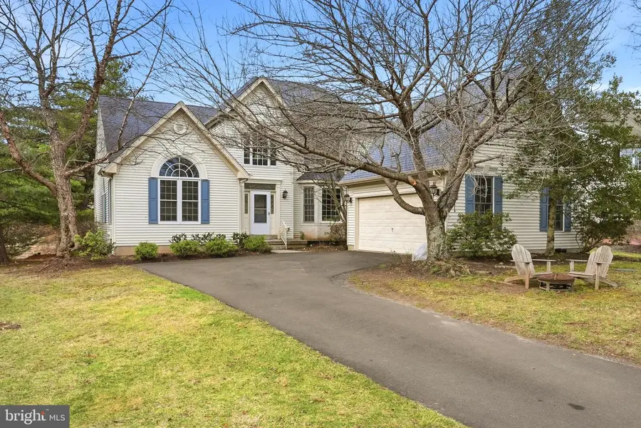 38 Lenape Dr, New Hope, PA 18938 - #2